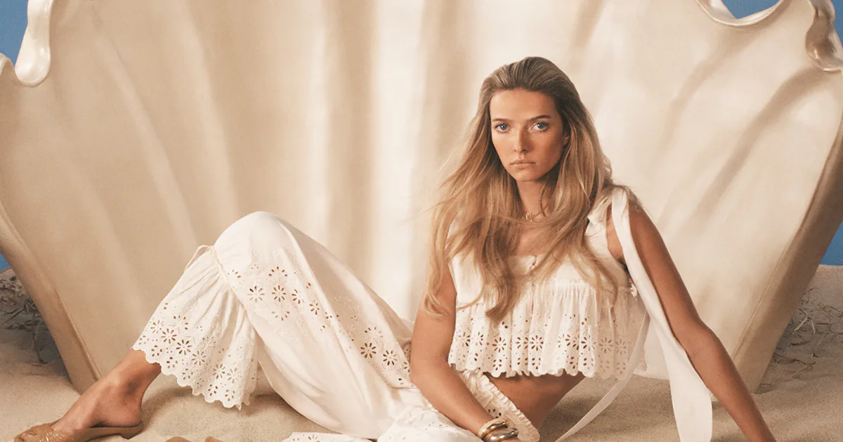 Apple Martin Is a Modern-Day Venus in Chloé’s New Campaign