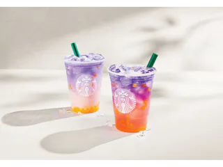 I tried Starbucks' Tropical Butterfly Refresher drink from the summer menu.