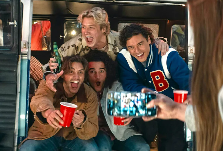 Garrett or Dean? Logan or Tucker? Find out which 'Off Campus' TV show hottie is destined to be your ...