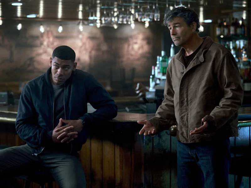 John Stewart (Aaron Pierre) and Hal Jordan (Kyle Chandler) in Lanterns