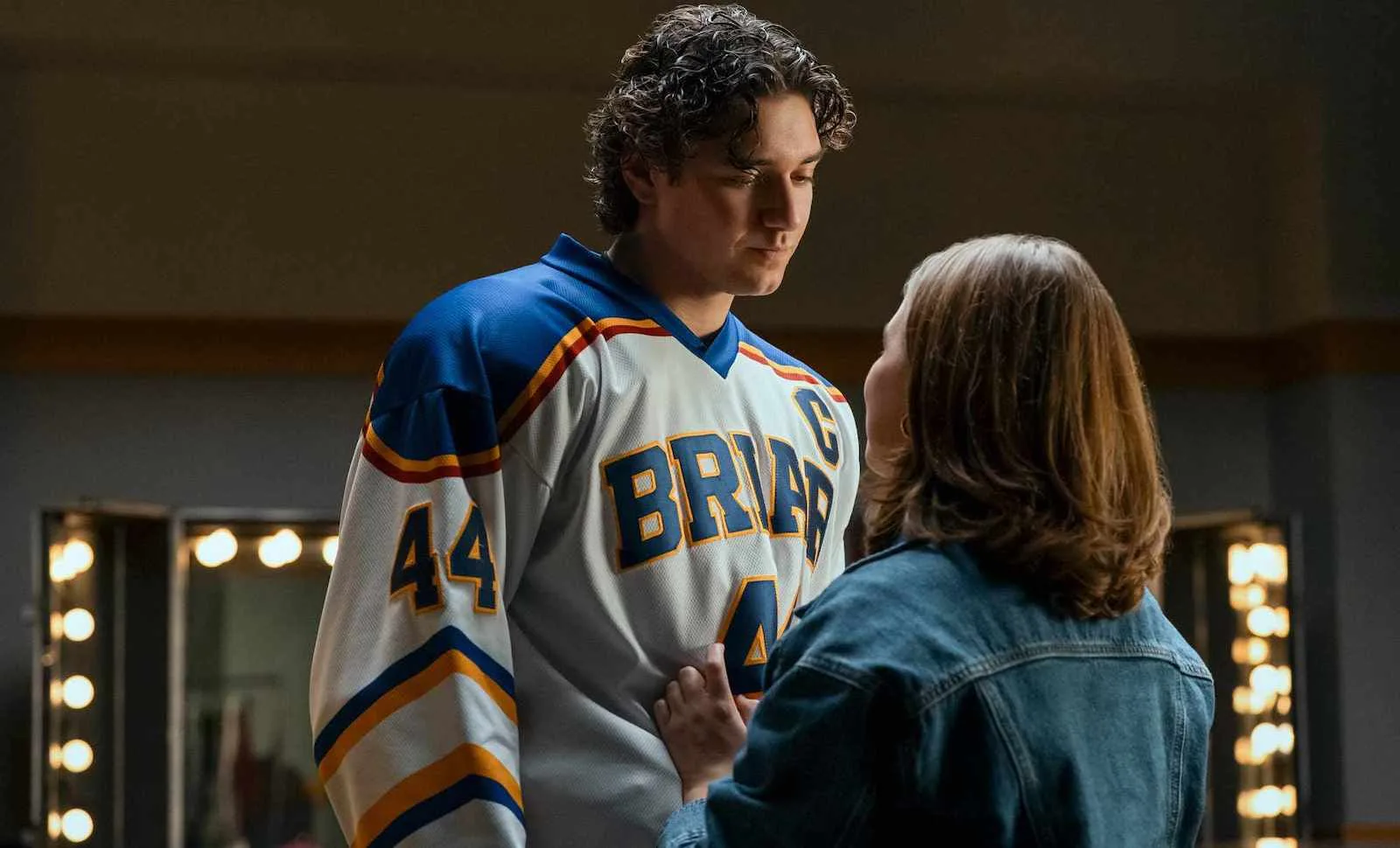Here's the relationship status of every 'Off Campus' star.