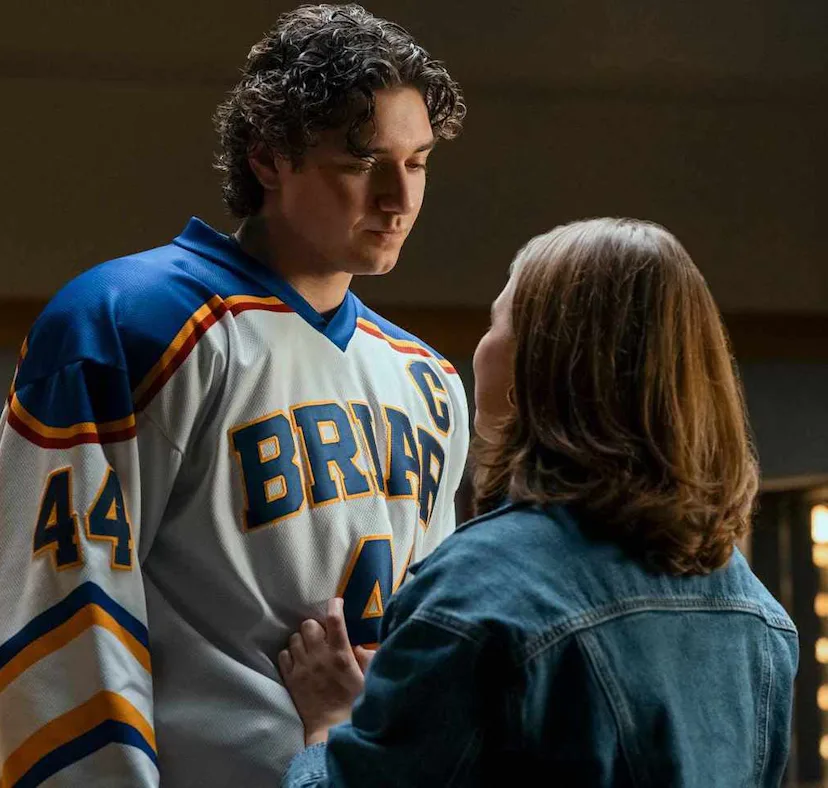 Here's the relationship status of every 'Off Campus' star.