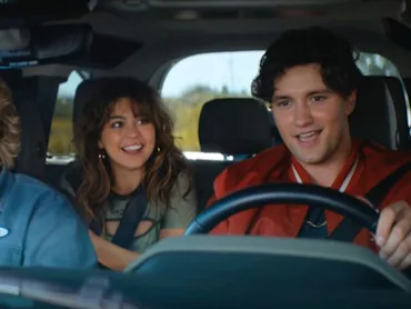 'Off Campus' Season 2 is predicted to either adapt Logan and Grace's love story or Dean and Allie's.