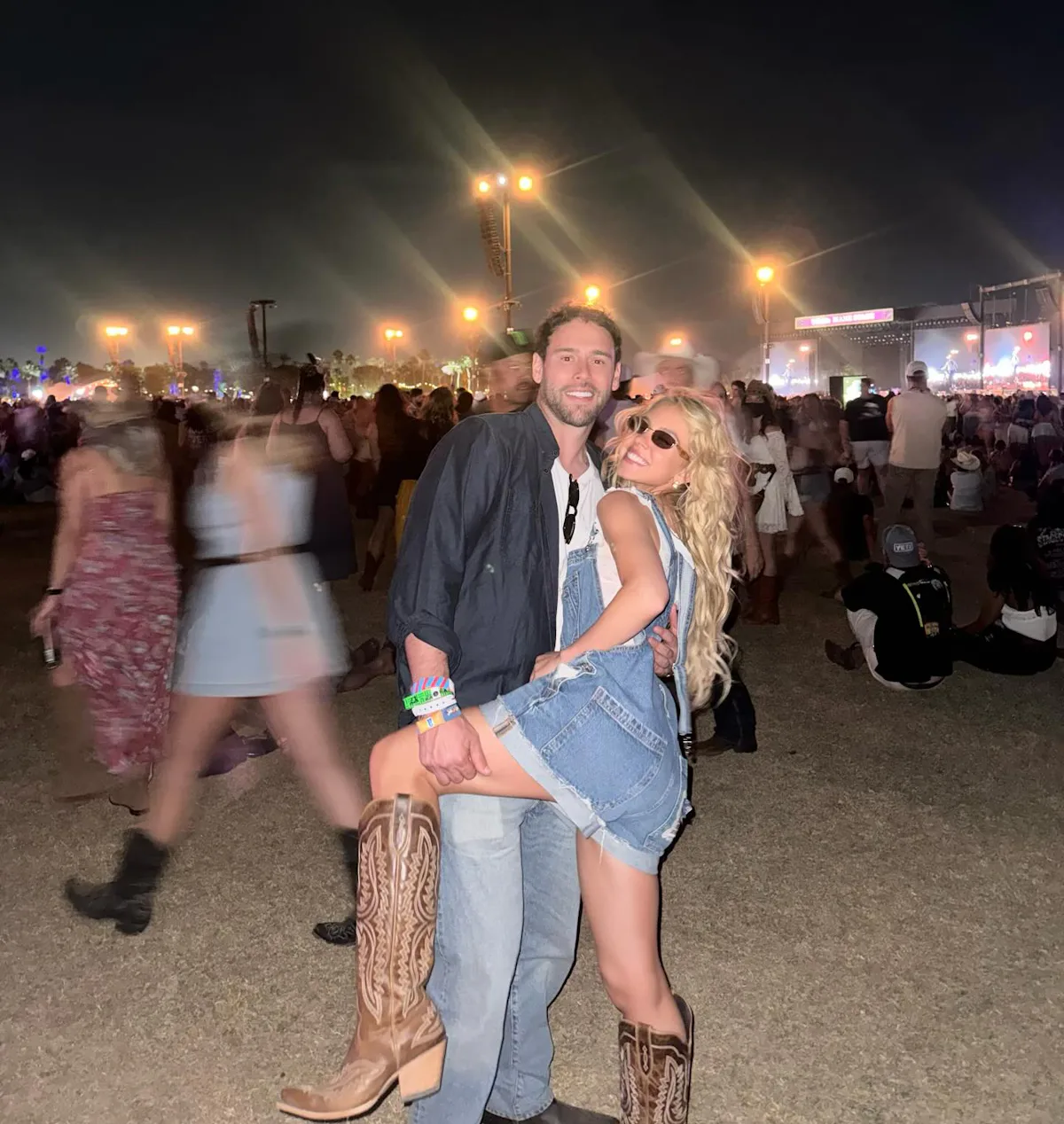 Sydney Sweeney & Scooter Braun's Zodiac Compatibility Is Rocky