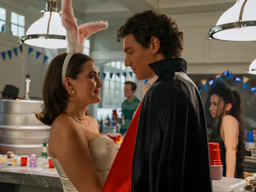 Hannah and Garrett in Off Campus. Photo via Prime Video