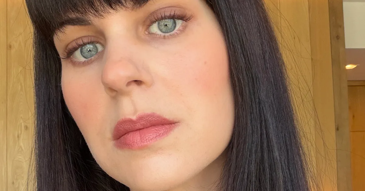 Finally, A Powder Blush That Doesn't Get Streaky Or Chalky