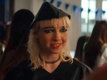 Julia Sarah Stone asked 'Off Campus' fans to respect Jules' they/them pronouns.