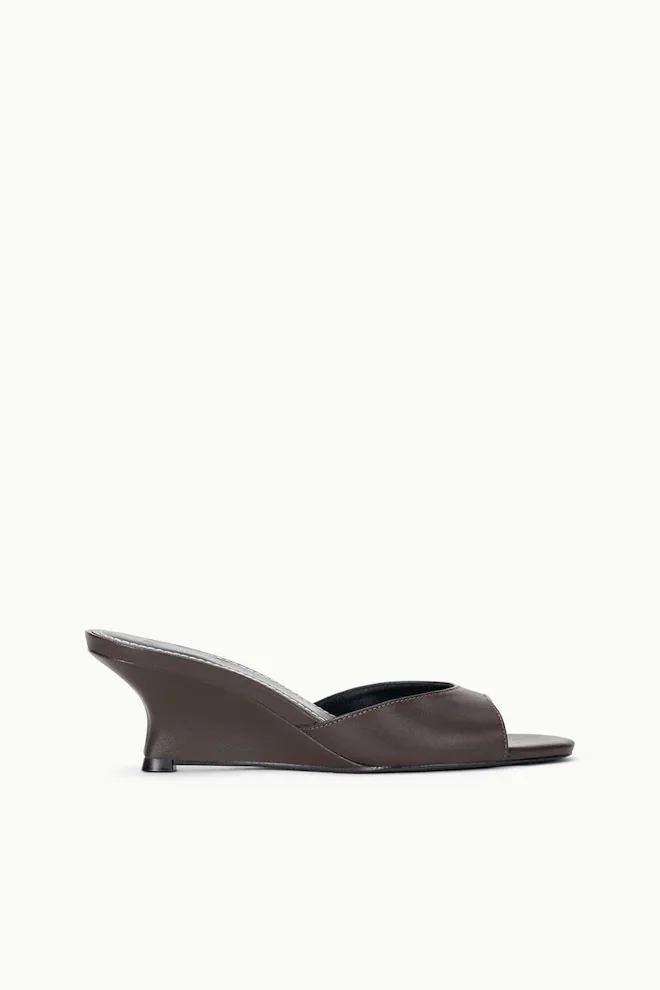 Brigitte Wedge