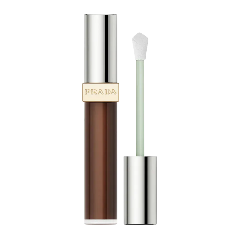 Prada Micro-Correcting Blurring Concealer with Peptides