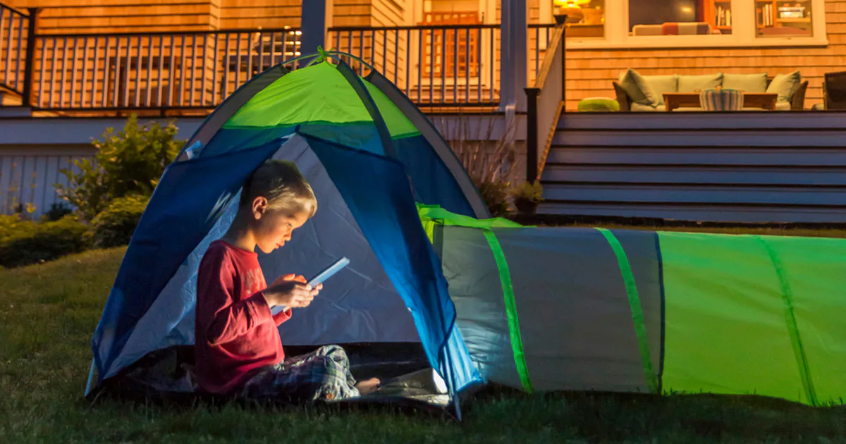 Simple Ways To Make Your Backyard Feel 100% More Staycation-y