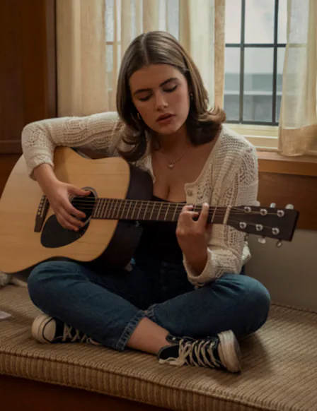 Ella Bright revealed Taylor Swift's '1989' helped her get into character as Hannah for 'Off Campus.'