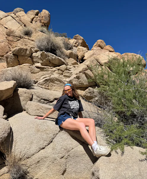Kelsey Stewart's hiking outfits