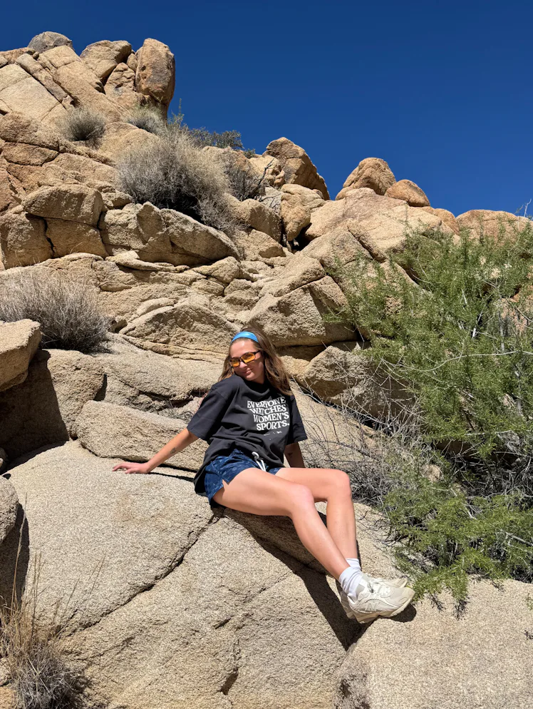 Kelsey Stewart's hiking outfits