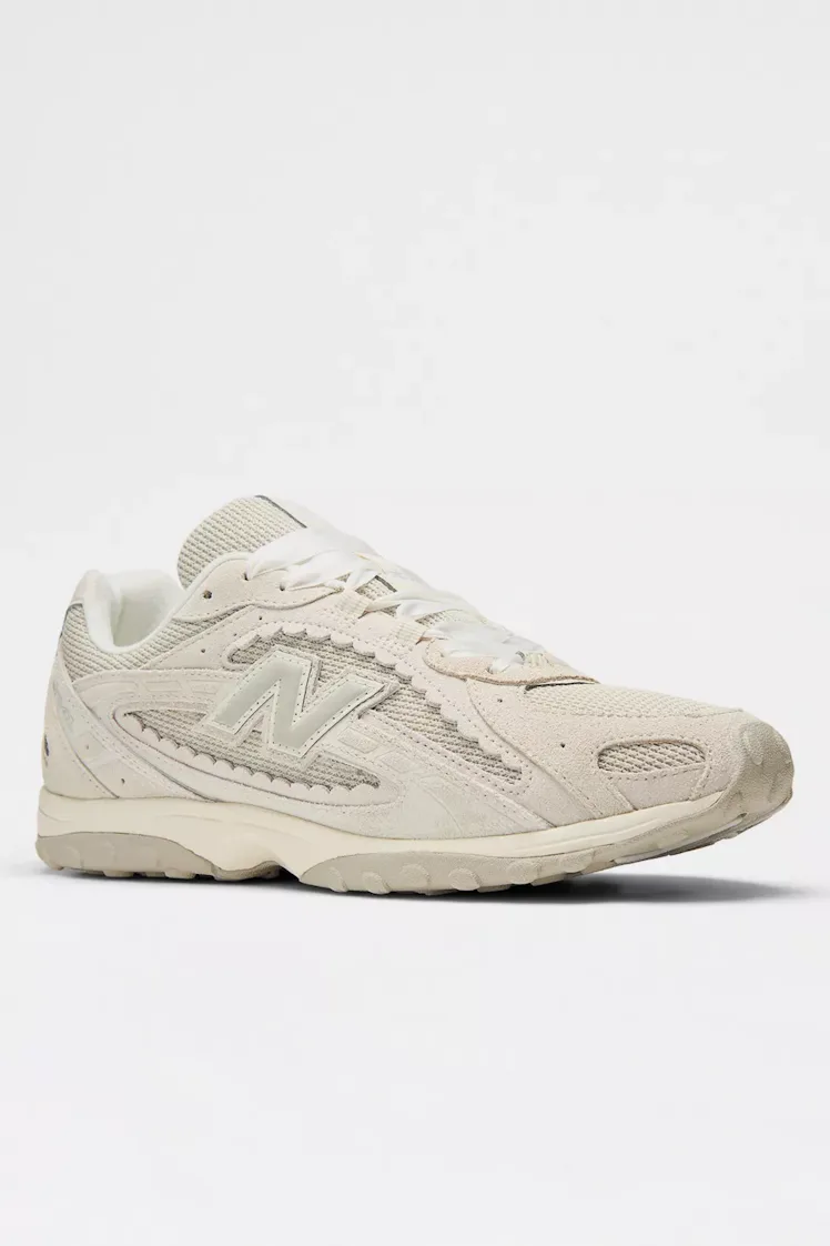 New Balance 204L Sneakers