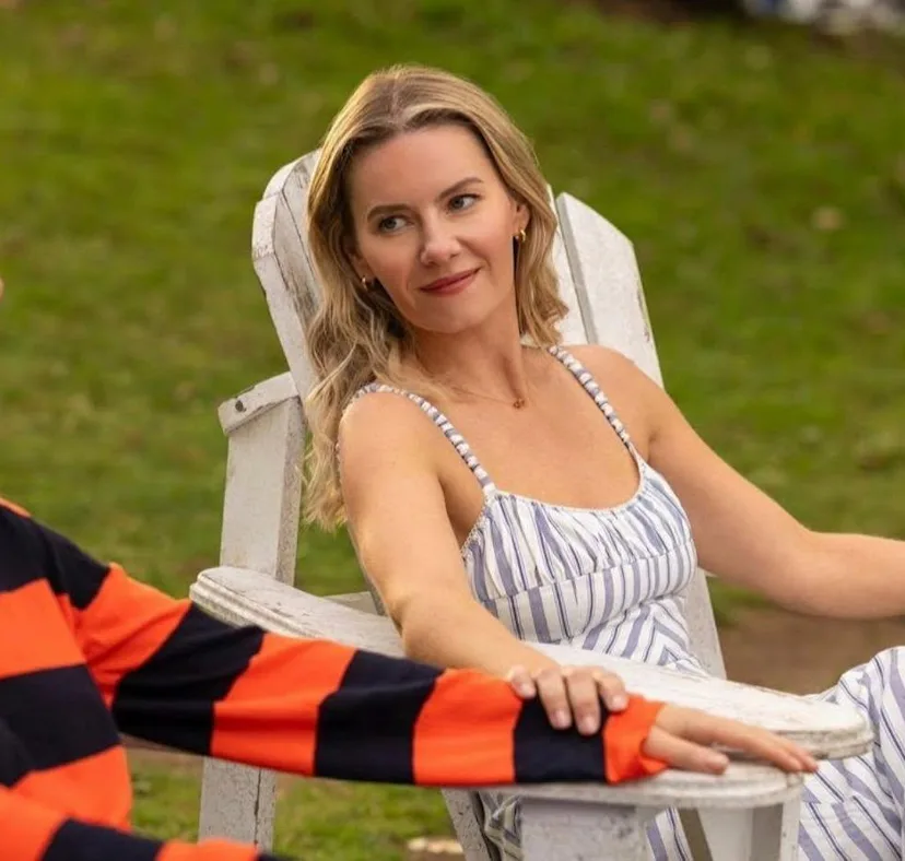 Elisha Cuthbert talks about comparisons between 'Every Summer After' and 'The Summer I Turned Pretty...