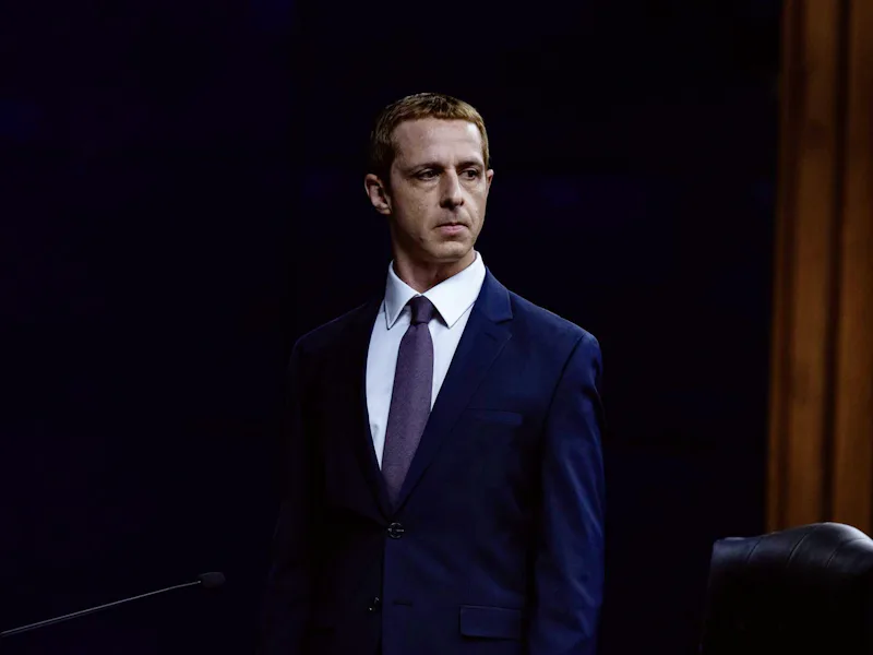 Jeremy Strong as Mark Zuckerberg in The Social Reckoning