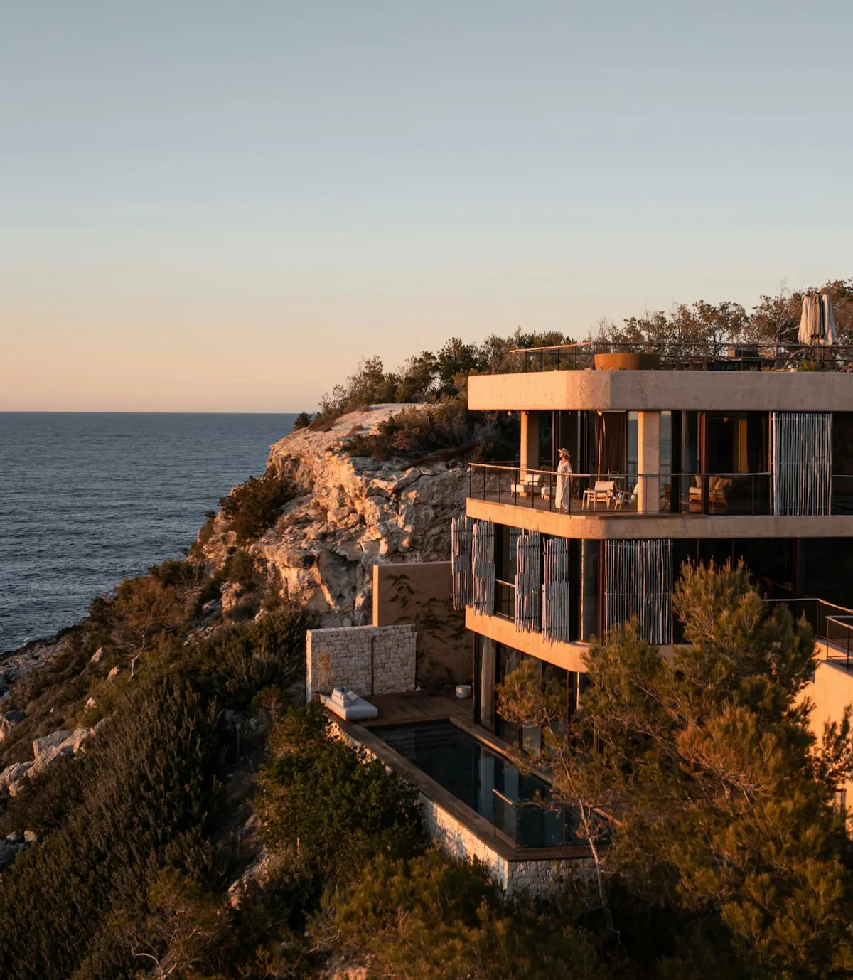 Hushpitality Is Travel’s Biggest Luxury Trend — These Hotels Are Leading The Way