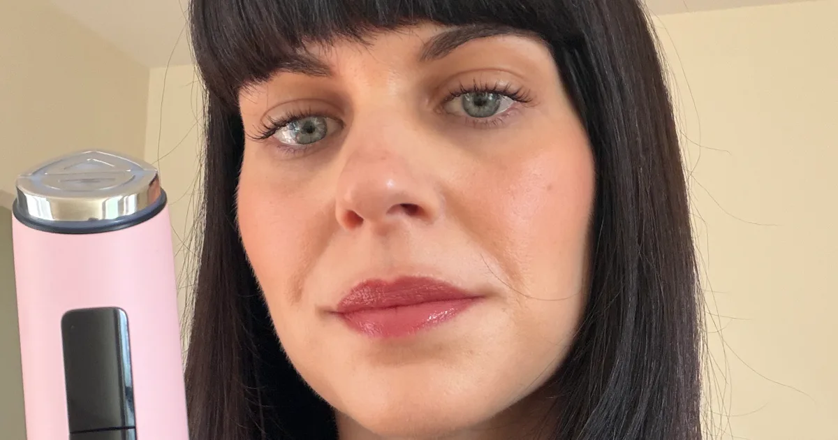Medicube's Viral Facial Tool Got An Upgrade – And It Made Me So Sculpted