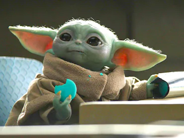 I tried the Grogu Cookies from 'The Mandalorian & Grogu' at Disneyland.