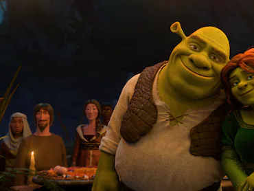 Shrek (Mike Myers) embraces Fiona (Cameron Diaz) in Shrek 5