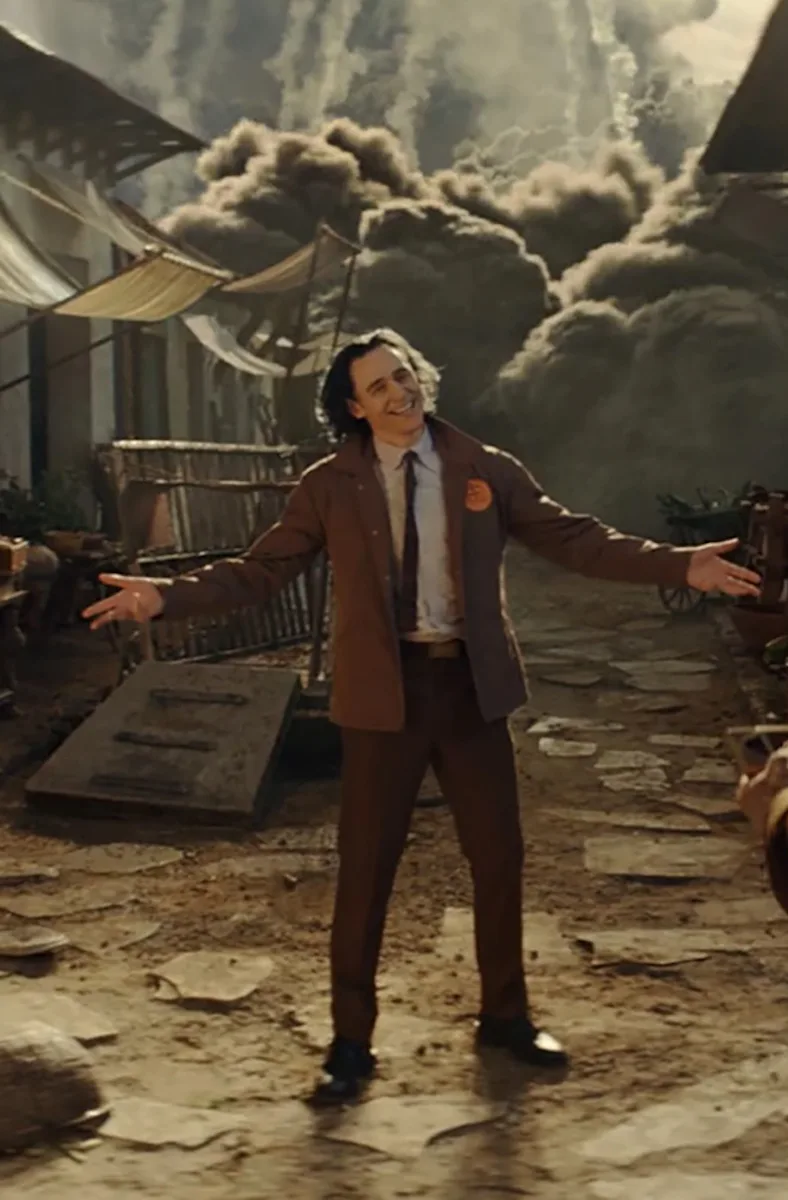 Loki (Tom Hiddleston) visits Pompeii in Loki