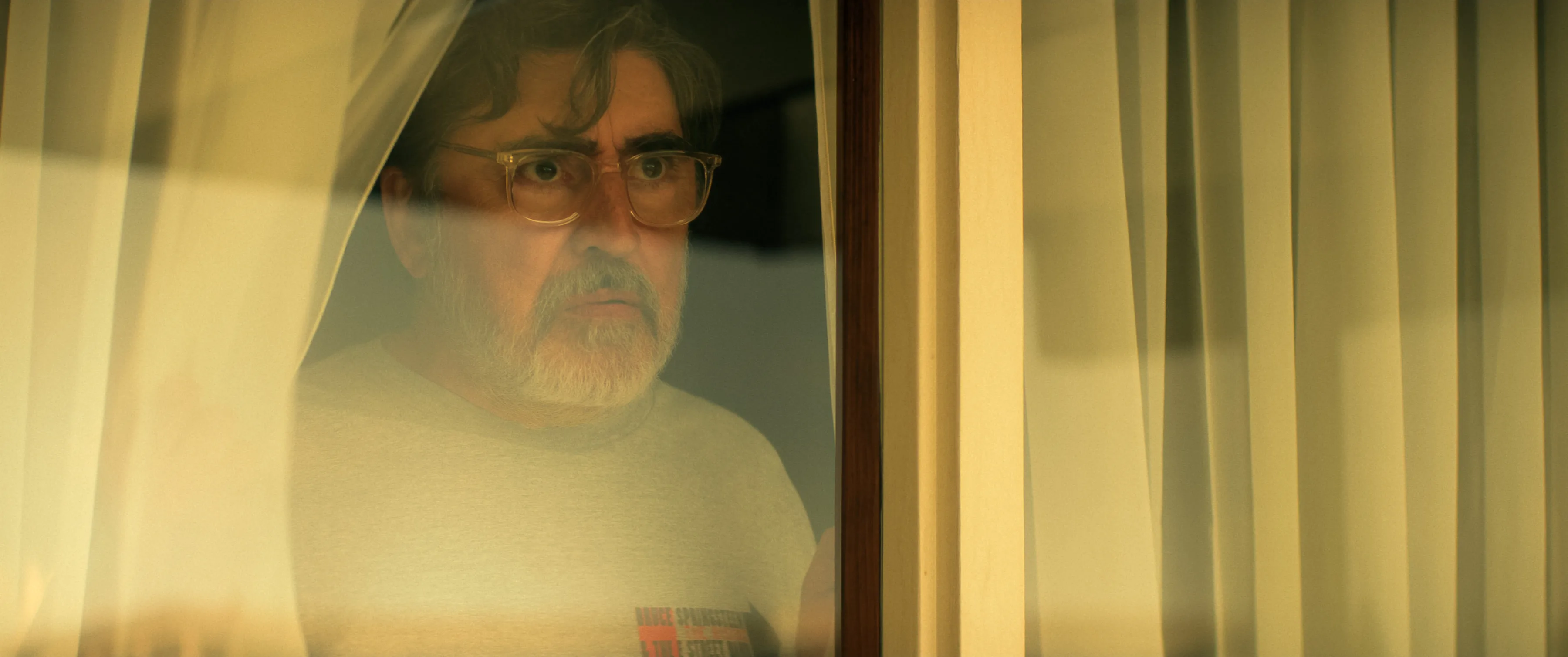 Alfred Molina as Sam in The Boroughs