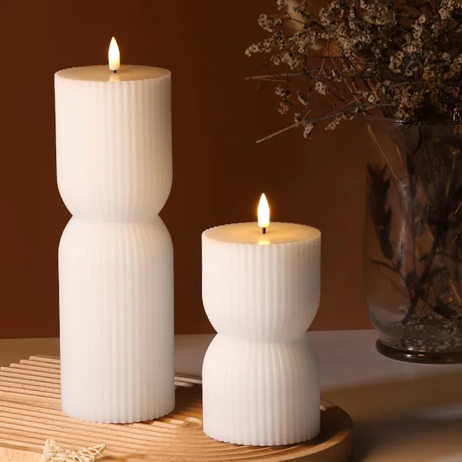 Girimax Flameless Ribbed Pillar Candles (2 Pieces)
