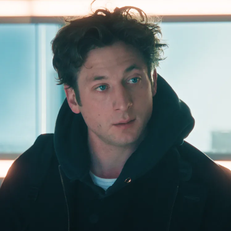 Carmy and Sydney on The Bear Season 5. Photo via FX