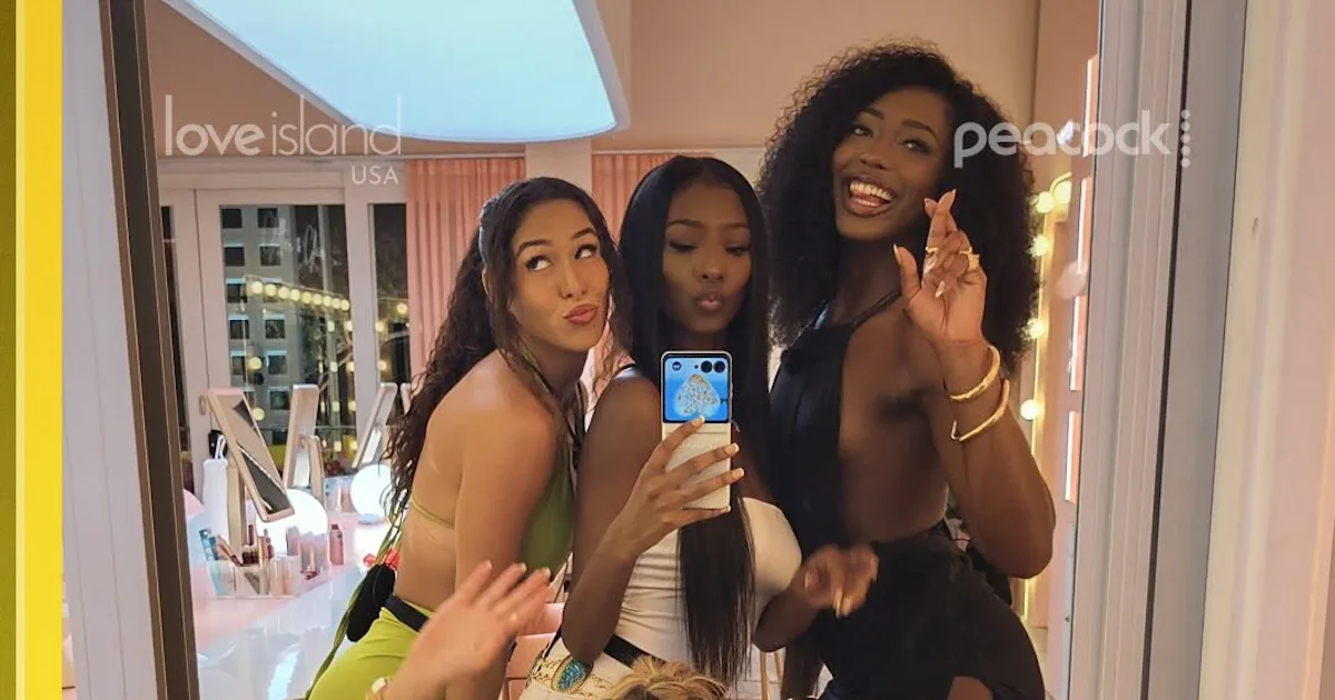 Sports Fans, If You're Not Watching 'Love Island,' You're Missing Out. Seriously.
