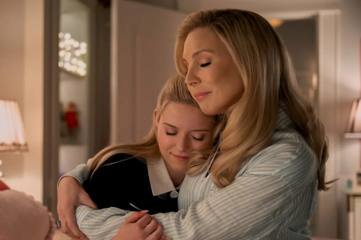June Diane Raphael On If 'Elle' Will Change 'Legally Blonde' With A Divorce