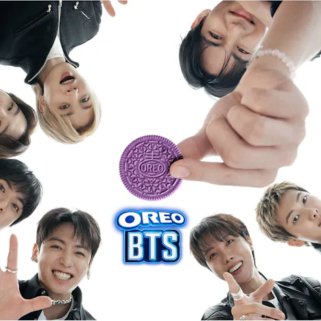 BTS has a limited-edition brown sugar pancake purple OREO, and I tried it.