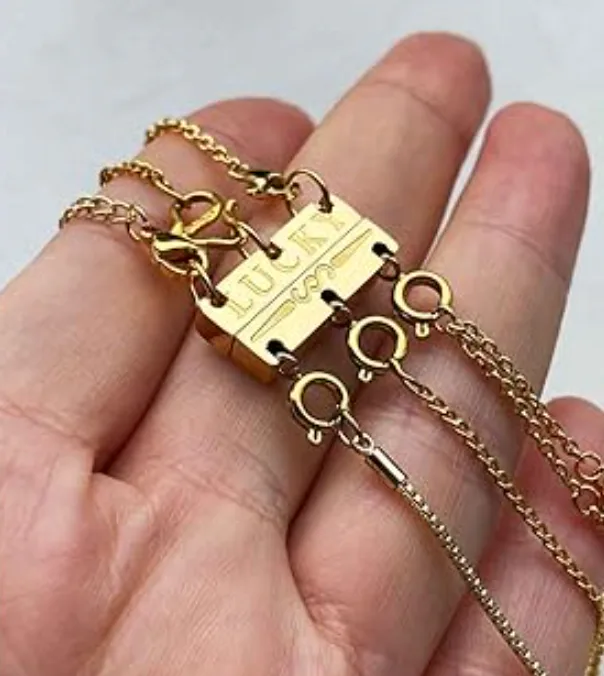 OHINGLT Lucky Necklace Layering Clasps