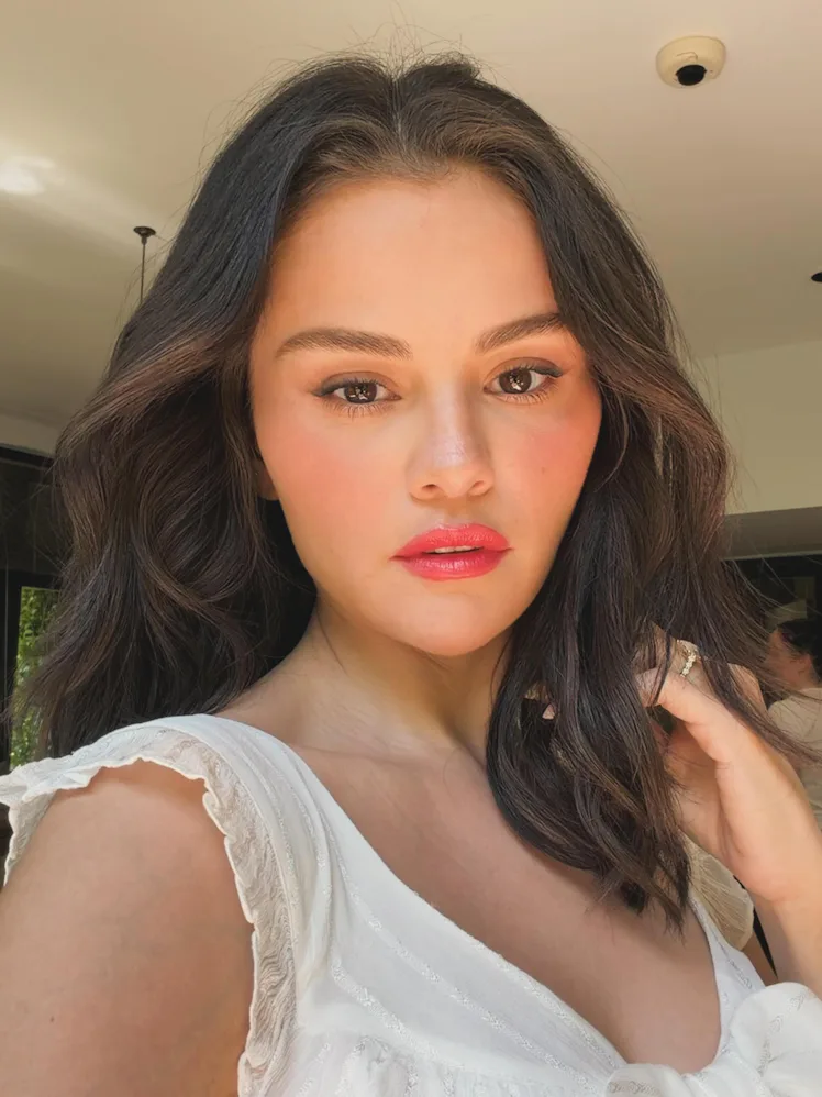 Selena Gomez with brown hair