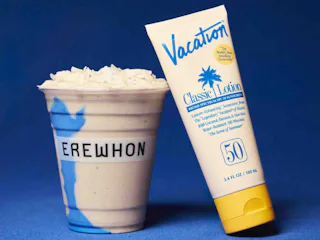 I tried the Erewhon Vacation Sunscreen Smoothie to see what it really tastes like.