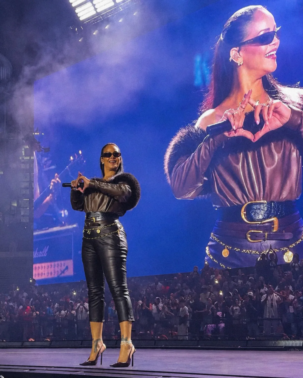 Rihanna Makes Her Concert Comeback in Little Leather Capris
