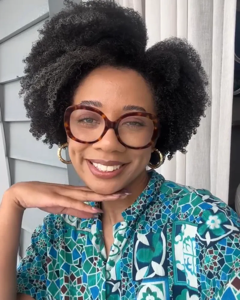 The author wearing the Red Carpet Skin Serum Foundation in close up