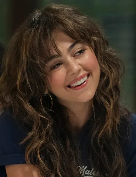 Here's how to get Allie Hayes' "disconnected shag" haircut on 'Off Campus'.