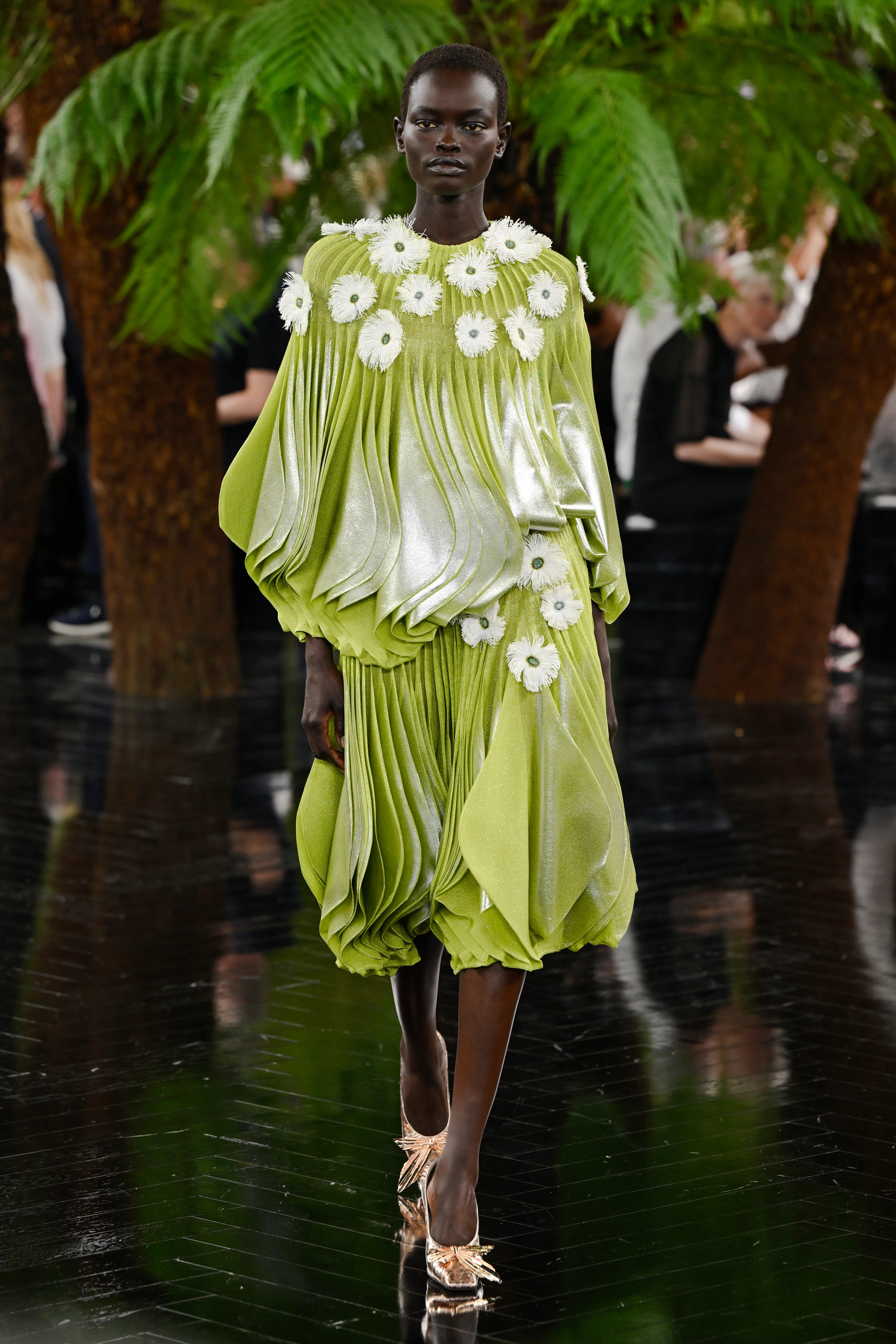 Dior Fall 2026 Couture Melds Sculptural Fashion With “Spontaneous Joy”