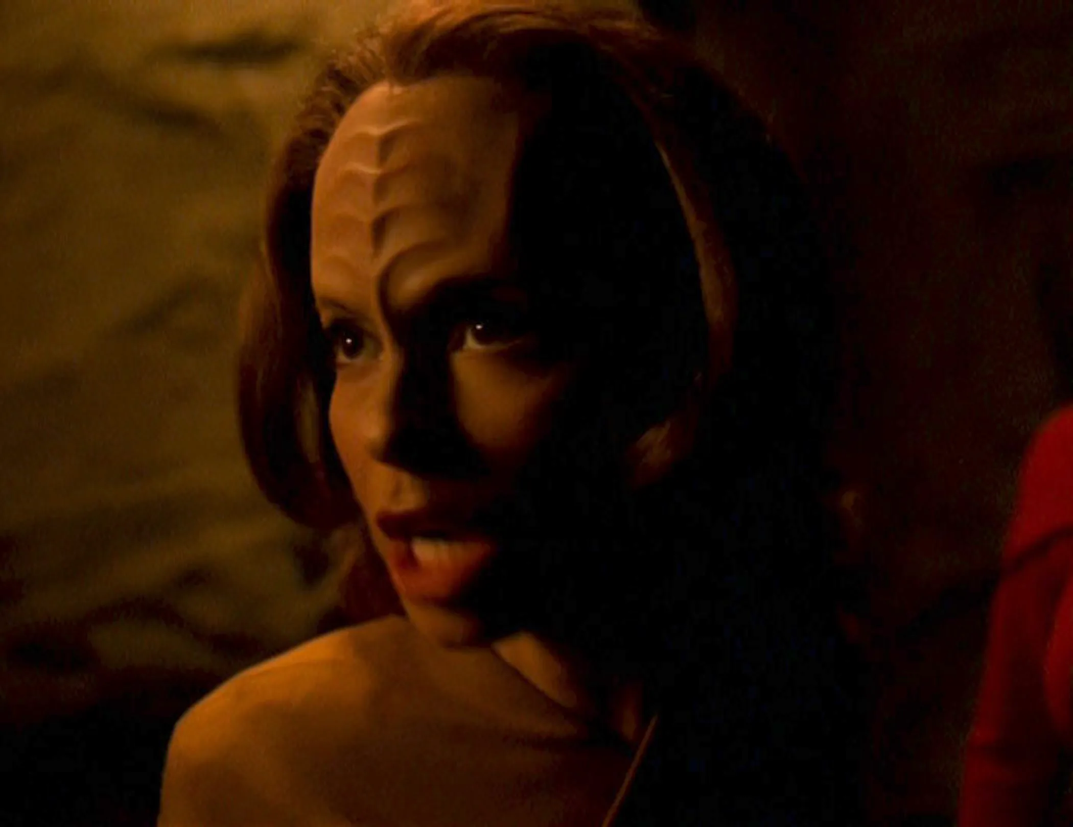 Lisa LoCicero as Miral Paris