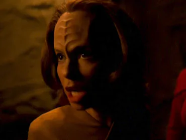 Lisa LoCicero as Miral Paris