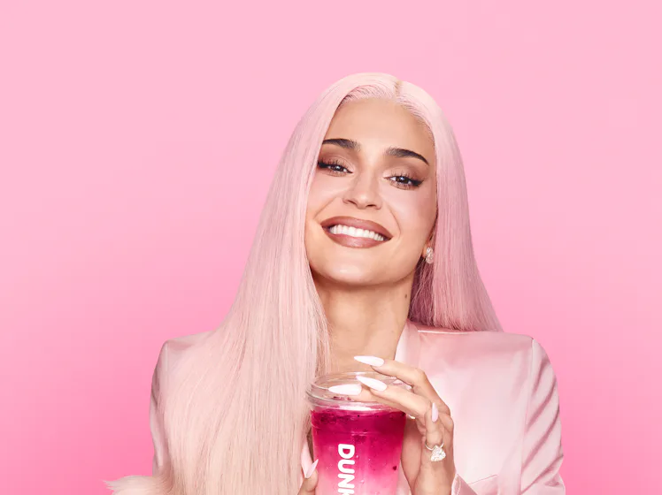 I tried the King Kylie Collection at Dunkin' with pink summer drinks.