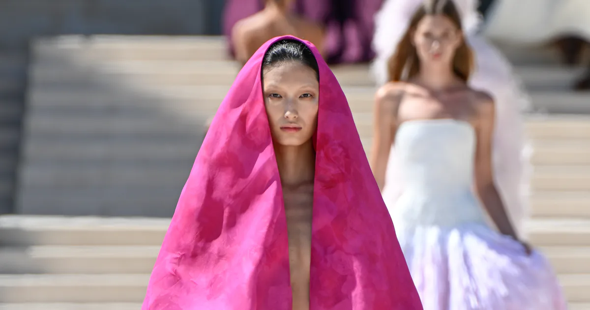 At Balenciaga Couture Fall 2026, Pierpaolo Piccioli Lends His Paintbrush to Paris