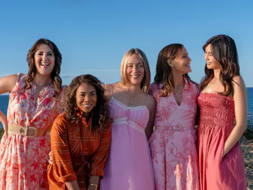 D’Arcy Carden, Regina Hall, Chloe Sevigny, Jennifer Garner, and Gemma Chan in Five Star Weekend. Pho...