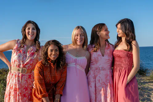 D’Arcy Carden, Regina Hall, Chloe Sevigny, Jennifer Garner, and Gemma Chan in Five Star Weekend. Pho...