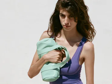 Gimaguas dress and bag