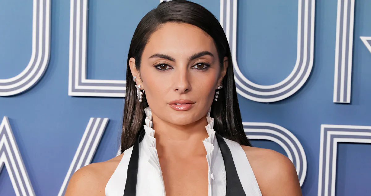 https://imgix.bustle.com/uploads/image/2026/8/11/7e08871e/social-share.jpg?w=1200&h=630&fit=crop&crop=focalpoint&fm=jpg&fp-x=0.4854&fp-y=0.4016