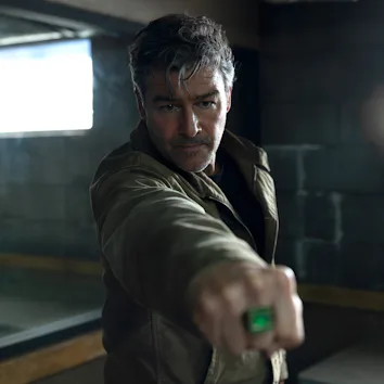 Kyle Chandler as Hal Jordan/Green Lantern in Lanterns