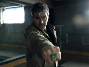 Kyle Chandler as Hal Jordan/Green Lantern in Lanterns