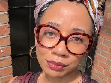 Eden Stuart in close up, wearing the new Fenty Pro Filt'r foundation