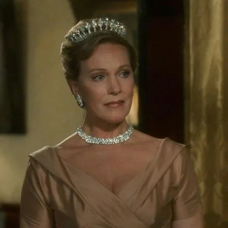 Julia Andrews' exit from 'Princess Diaries 3' has fans worried the movie may kill off Queen Clarisse...